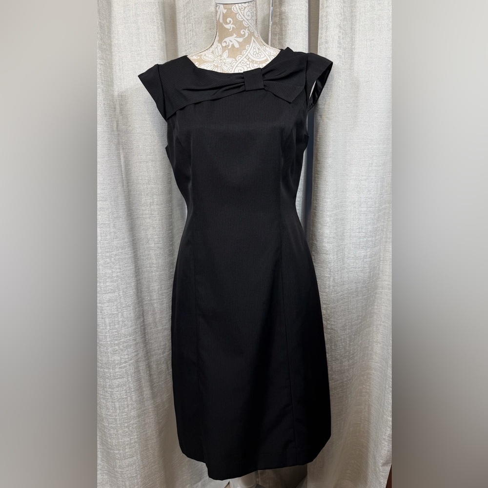 Studio I Elegant Black Midi Dress with Bow Detail